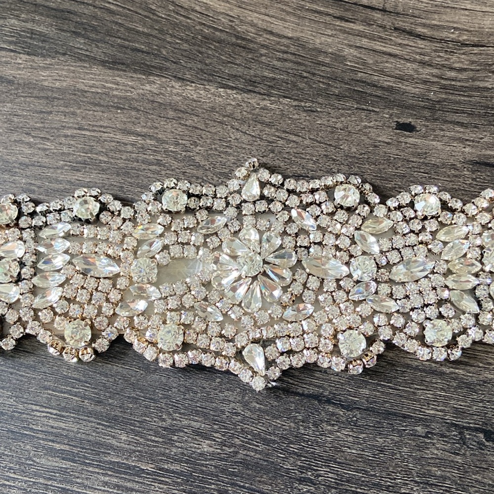 Rhinestone Crystal Ivory Ribbon Wedding Accessory Belt - Picture 3 of 8